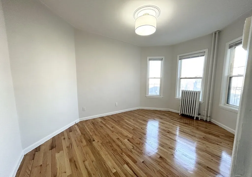 4 bed, 2 bath apartment for rent at 151 East Cottage Unit 2, Dorchester — photo 1 of 8