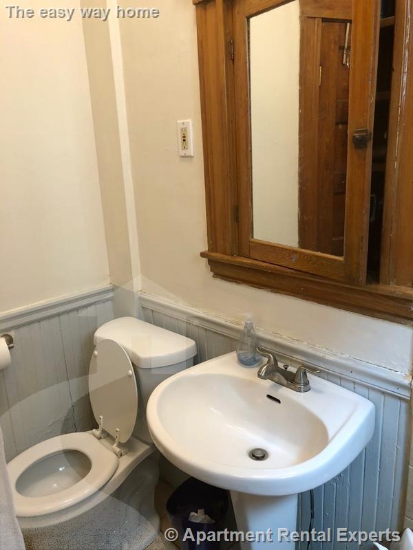 4 bed, 2 bath apartment for rent at 151 Elm St Unit 1, Porter Square — photo 9 of 13