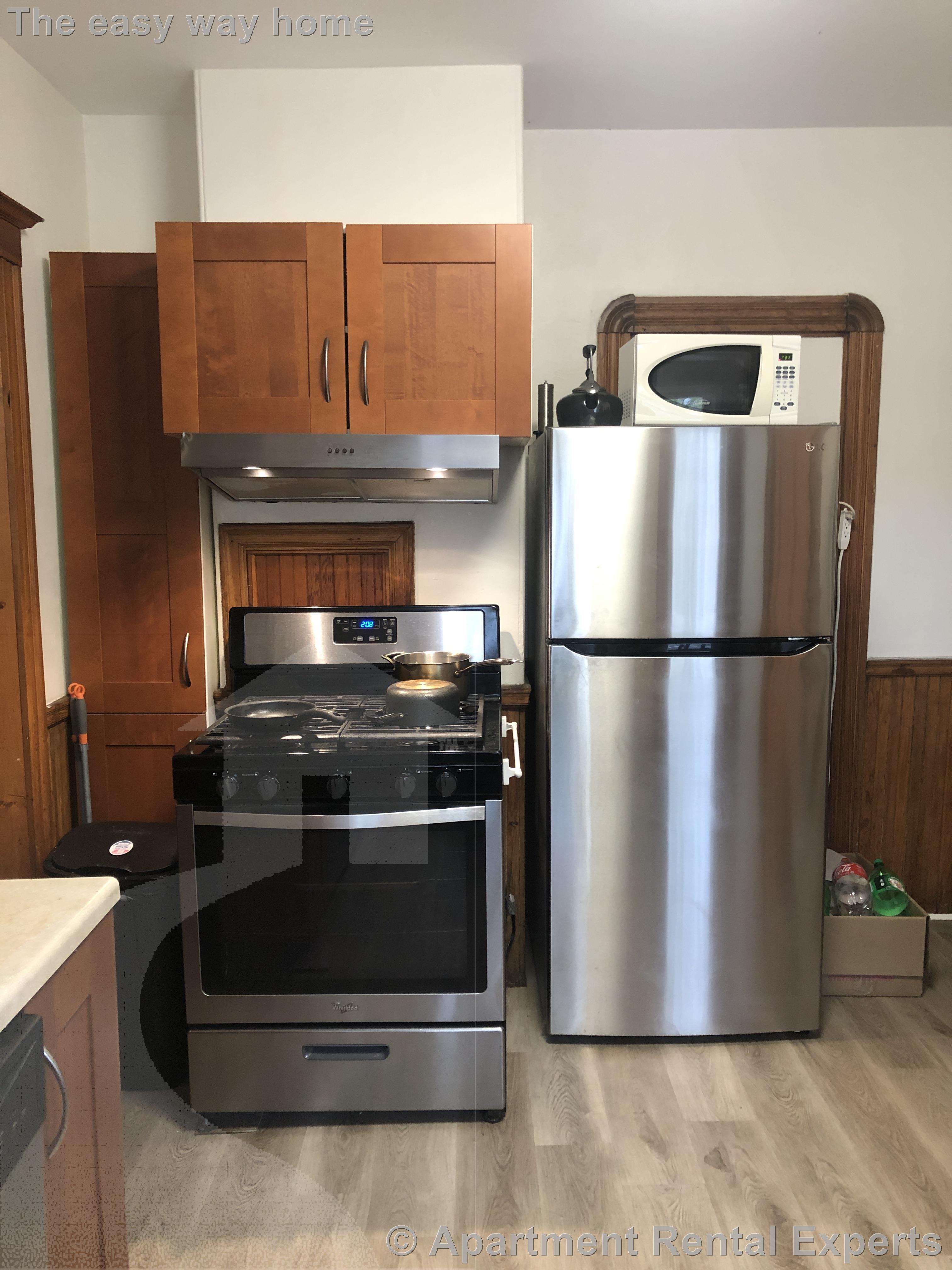4 bed, 2 bath apartment for rent at 151 Elm St Unit 1, Porter Square — photo 3 of 13