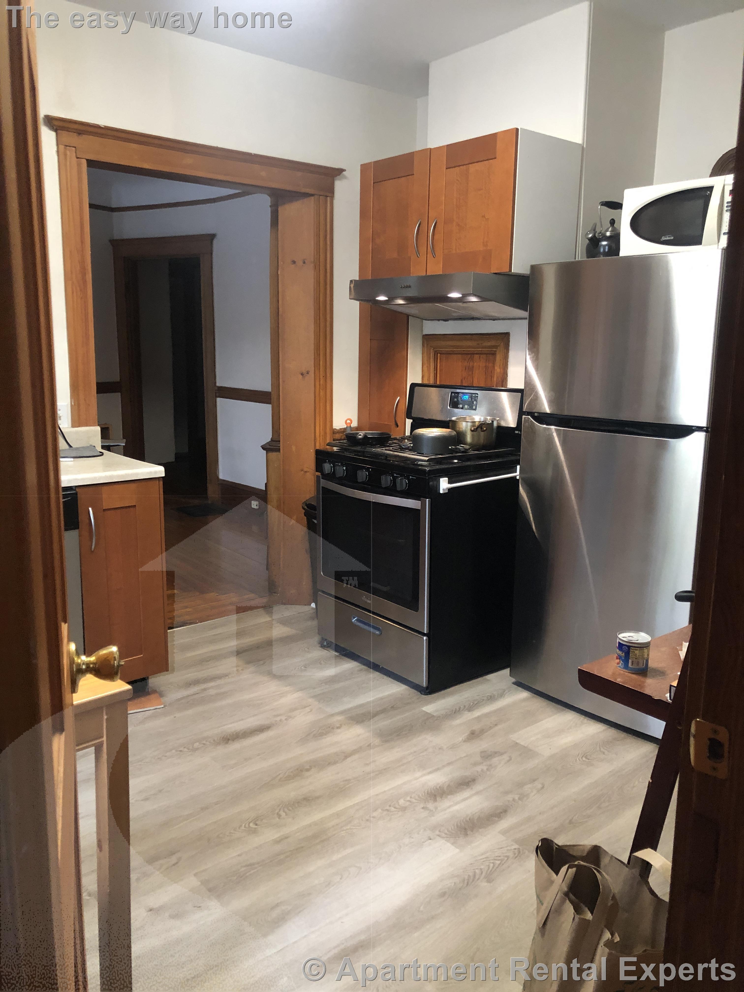 4 bed, 2 bath apartment for rent at 151 Elm St Unit 1, Porter Square — photo 2 of 13