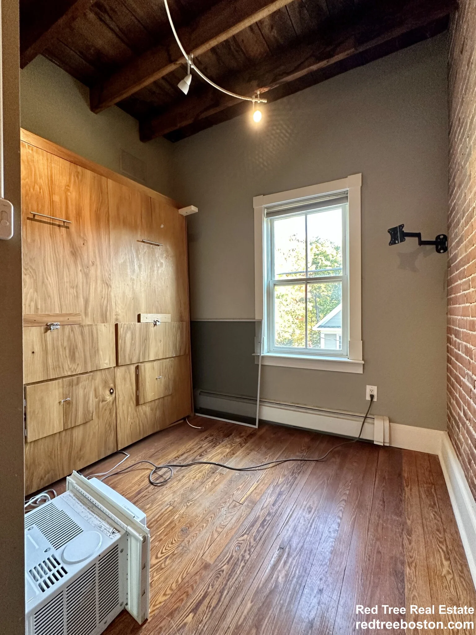 6 bed, 3 bath apartment for rent at 151 Highland St Unit 2, Roxbury — photo 20 of 22