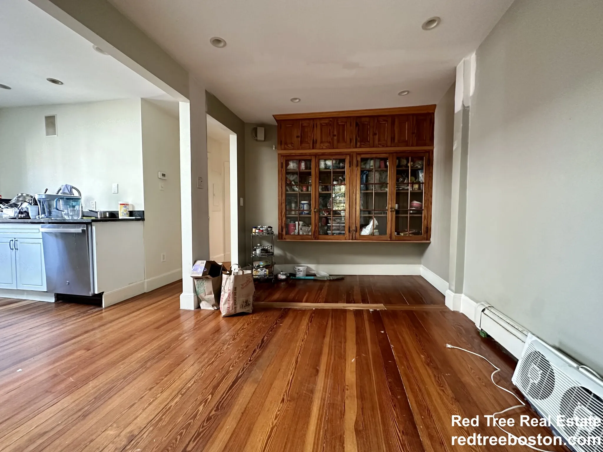 6 bed, 3 bath apartment for rent at 151 Highland St Unit 2, Roxbury — photo 3 of 22