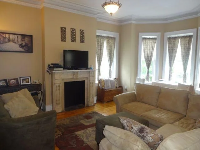 2 bed, 1 bath apartment for rent at 151 I St Unit 2, South Boston