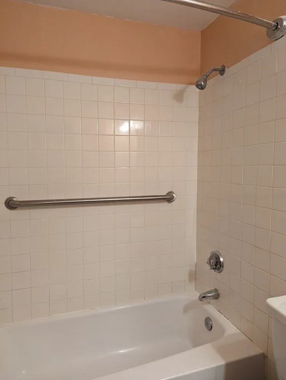 2 bed, 1 bath apartment for rent at 151 King St Unit 101C, Franklin — photo 4 of 9