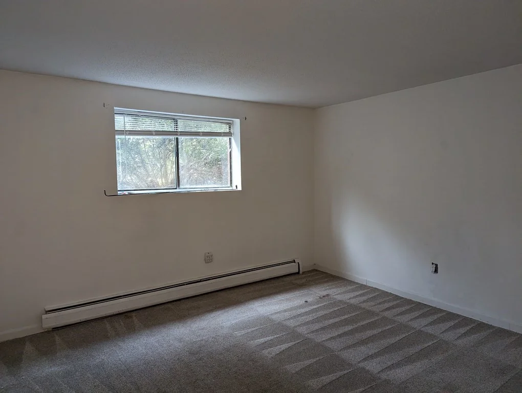 2 bed, 1 bath apartment for rent at 151 King St Unit 101C, Franklin — photo 6 of 9