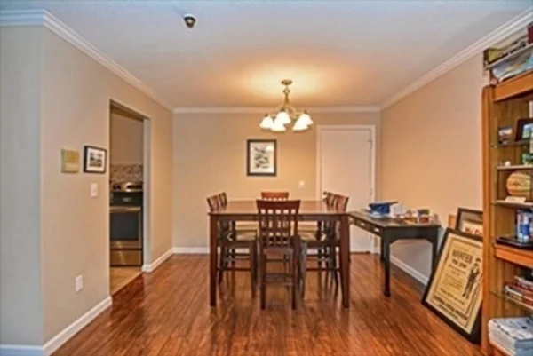 2 bed, 1 bath apartment for rent at 151 King Unit 304, Franklin — photo 5 of 10