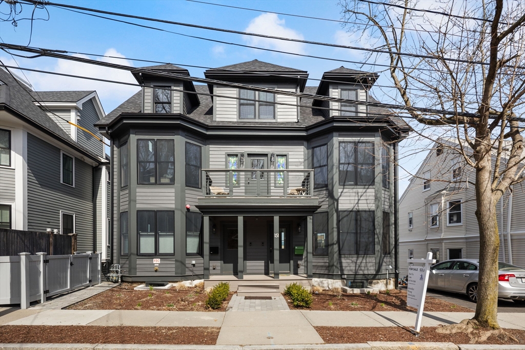 1 bed, 1 bath apartment for rent at 151 Mason Ter Unit 1, Brookline — photo 1 of 21