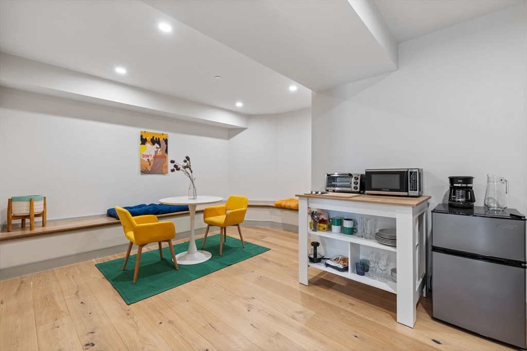 1 bed, 1 bath apartment for rent at 151 Mason Ter Unit 1, Brookline — photo 15 of 21