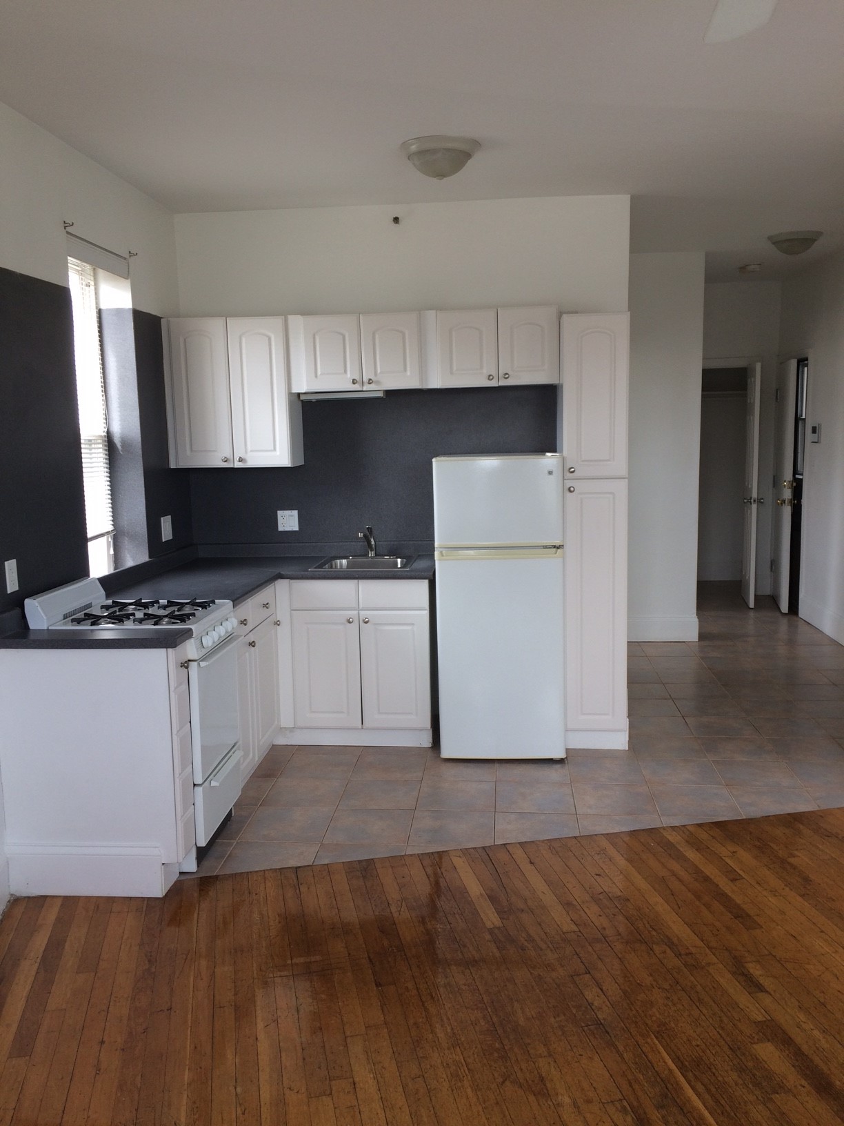 1 bed, 1 bath apartment for rent at 151 Park Dr Unit 11D, Fenway — photo 2 of 14