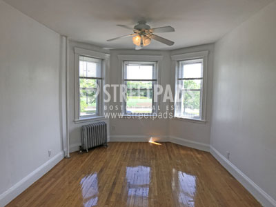 1 bed, 1 bath apartment for rent at 151 Park Dr Unit 21, Fenway — photo 1 of 22