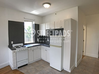 1 bed, 1 bath apartment for rent at 151 Park Dr Unit 21, Fenway — photo 4 of 22