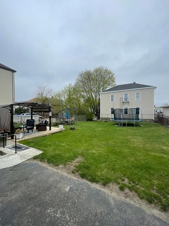 2 bed, 1 bath apartment for rent at 151 Pitman St Unit 151, Fall River — photo 1 of 10