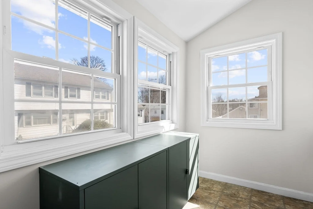 3 bed, 1 bath apartment for rent at 151 Pleasant Unit 151, Watertown — photo 17 of 24