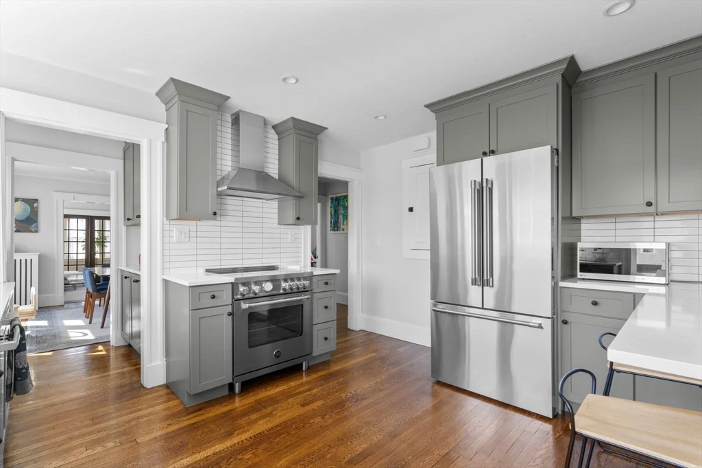 3 bed, 1 bath apartment for rent at 151 Pleasant Unit 151, Watertown — photo 1 of 24