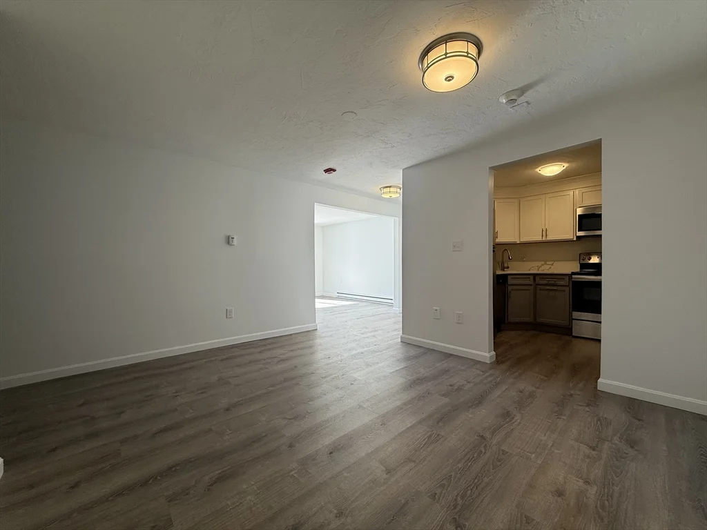 1 bed, 1 bath apartment for rent at 151 Providence Rd Unit H, Grafton — photo 10 of 29