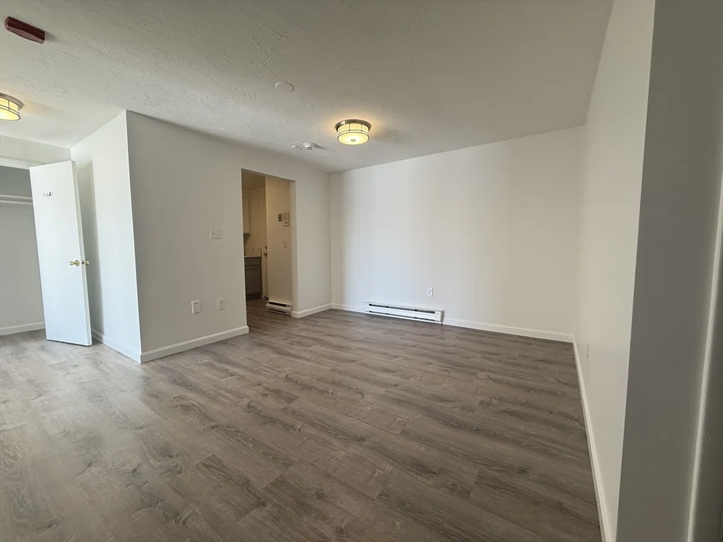 1 bed, 1 bath apartment for rent at 151 Providence Rd Unit H, Grafton — photo 9 of 29