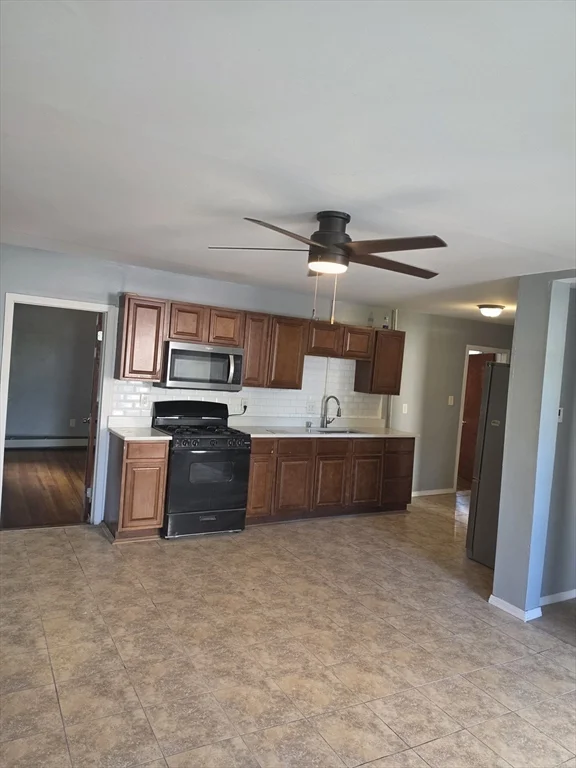 4 bed, 1 bath apartment for rent at 151 Salem Unit 1, Lowell