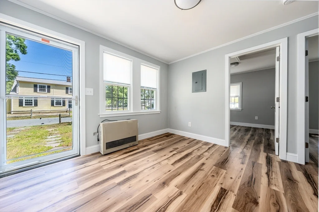 2 bed, 1 bath apartment for rent at 151 Seaview Unit A, Yarmouth — photo 2 of 19