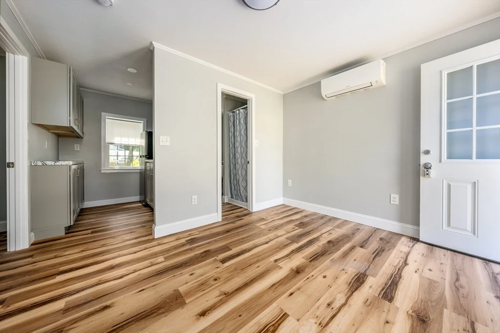2 bed, 1 bath apartment for rent at 151 Seaview Unit A, Yarmouth — photo 4 of 19