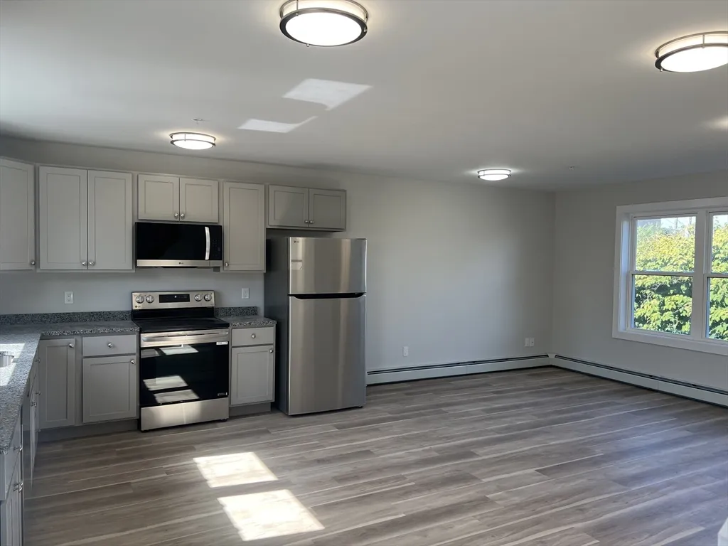 2 bed, 2 bath apartment for rent at 151 Shepard St Unit 1-4, Lynn — photo 3 of 22