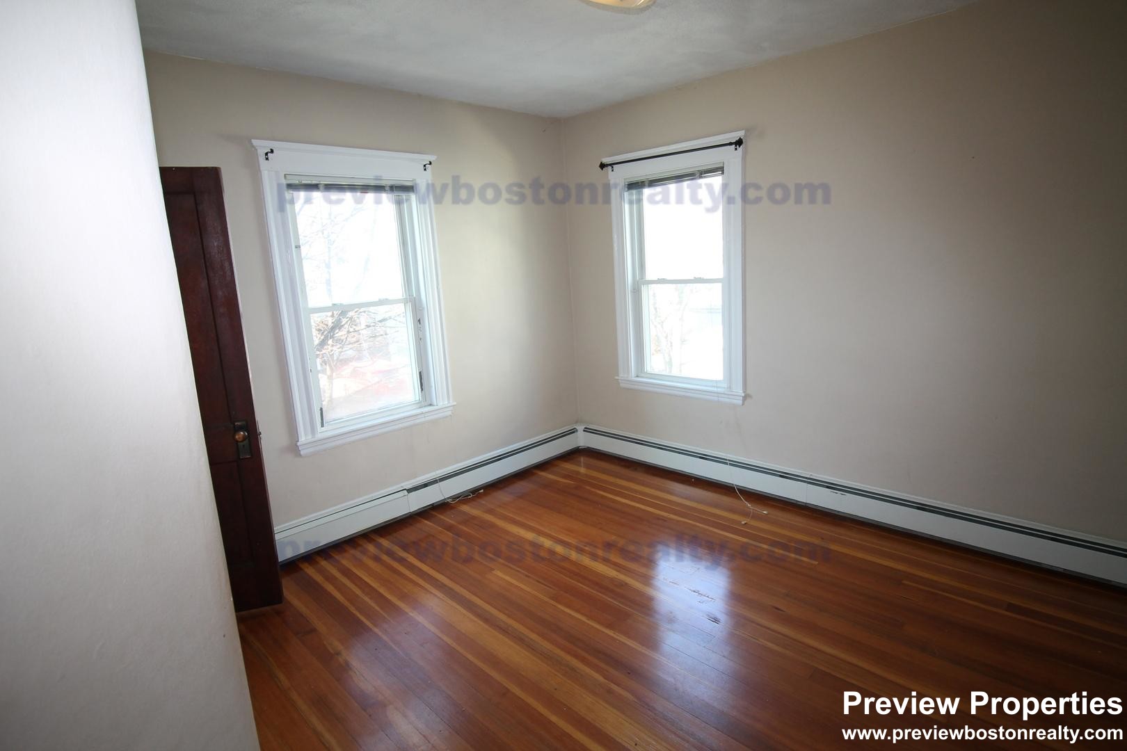3 bed, 1 bath apartment for rent at 151 Tremont St Unit 2, Boston Downtown