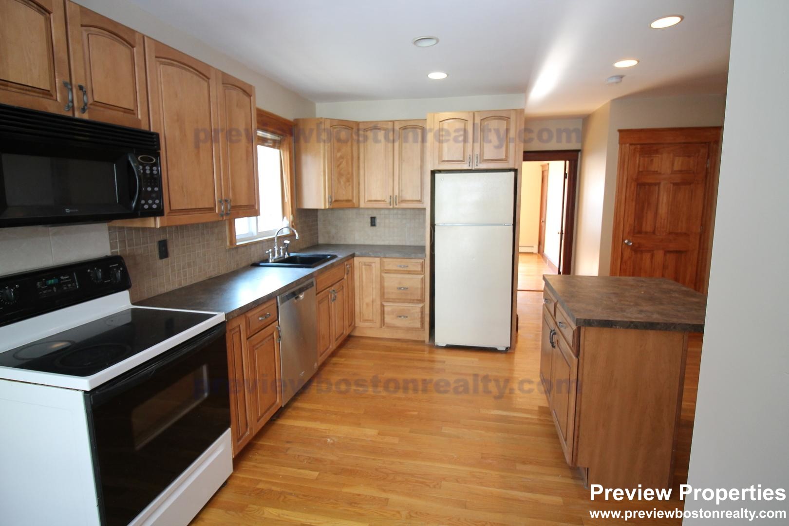 3 bed, 1 bath apartment for rent at 151 Tremont St Unit 2, Boston Downtown — photo 10 of 11