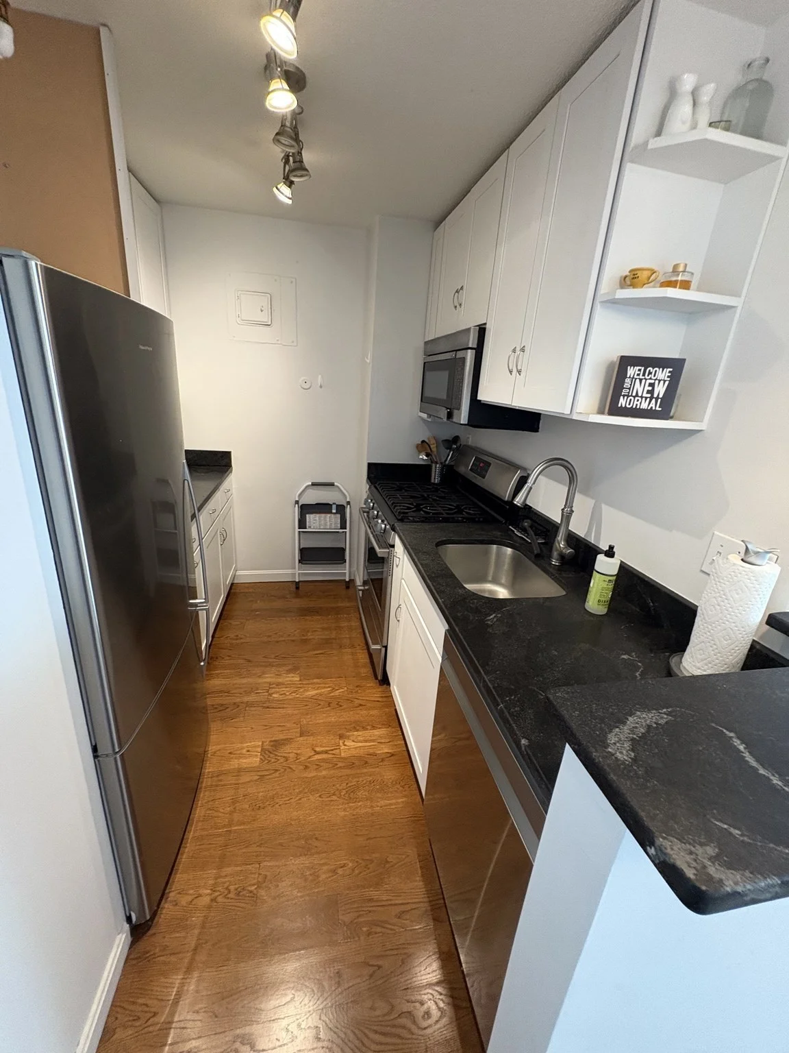 Studio bed, 1 bath apartment for rent at 151 Tremont St Unit 26H, Boston Downtown — photo 15 of 16