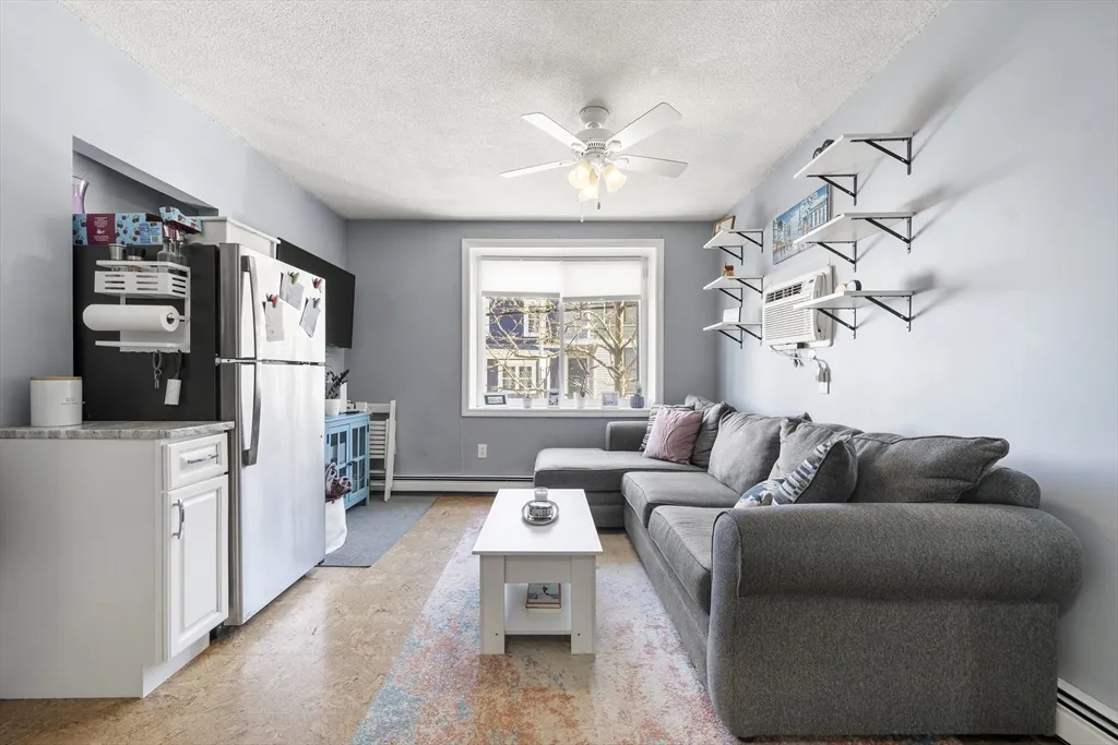 2 bed, 1 bath apartment for rent at 151 West 6th St Unit 1, South Boston — photo 2 of 11