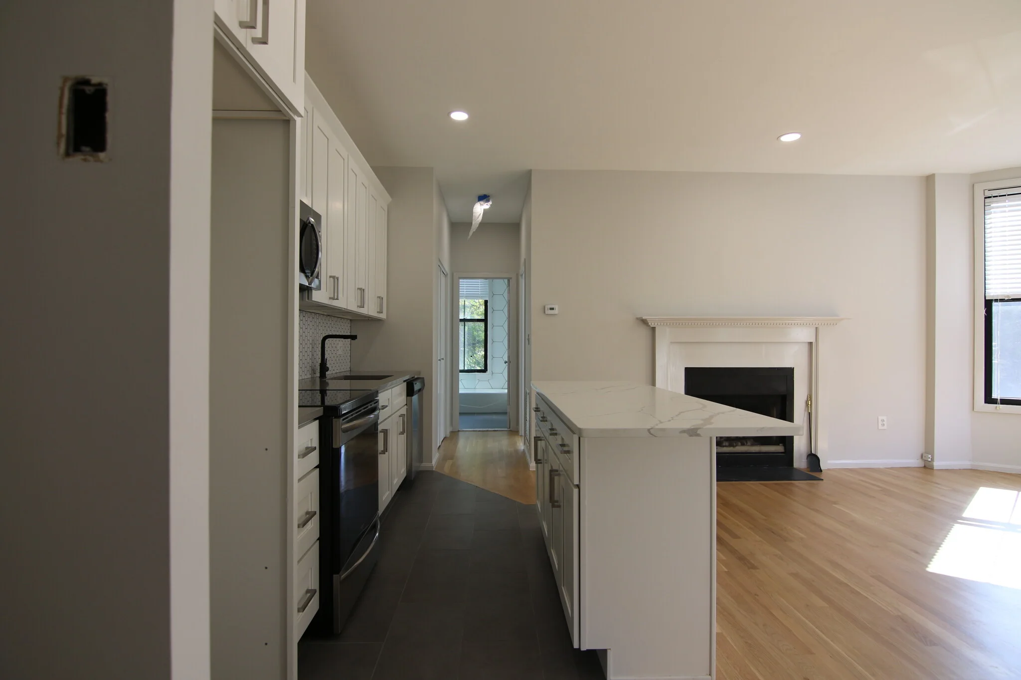 1 bed, 1 bath apartment for rent at 151 West Brookline St Unit 2, South End — photo 5 of 16