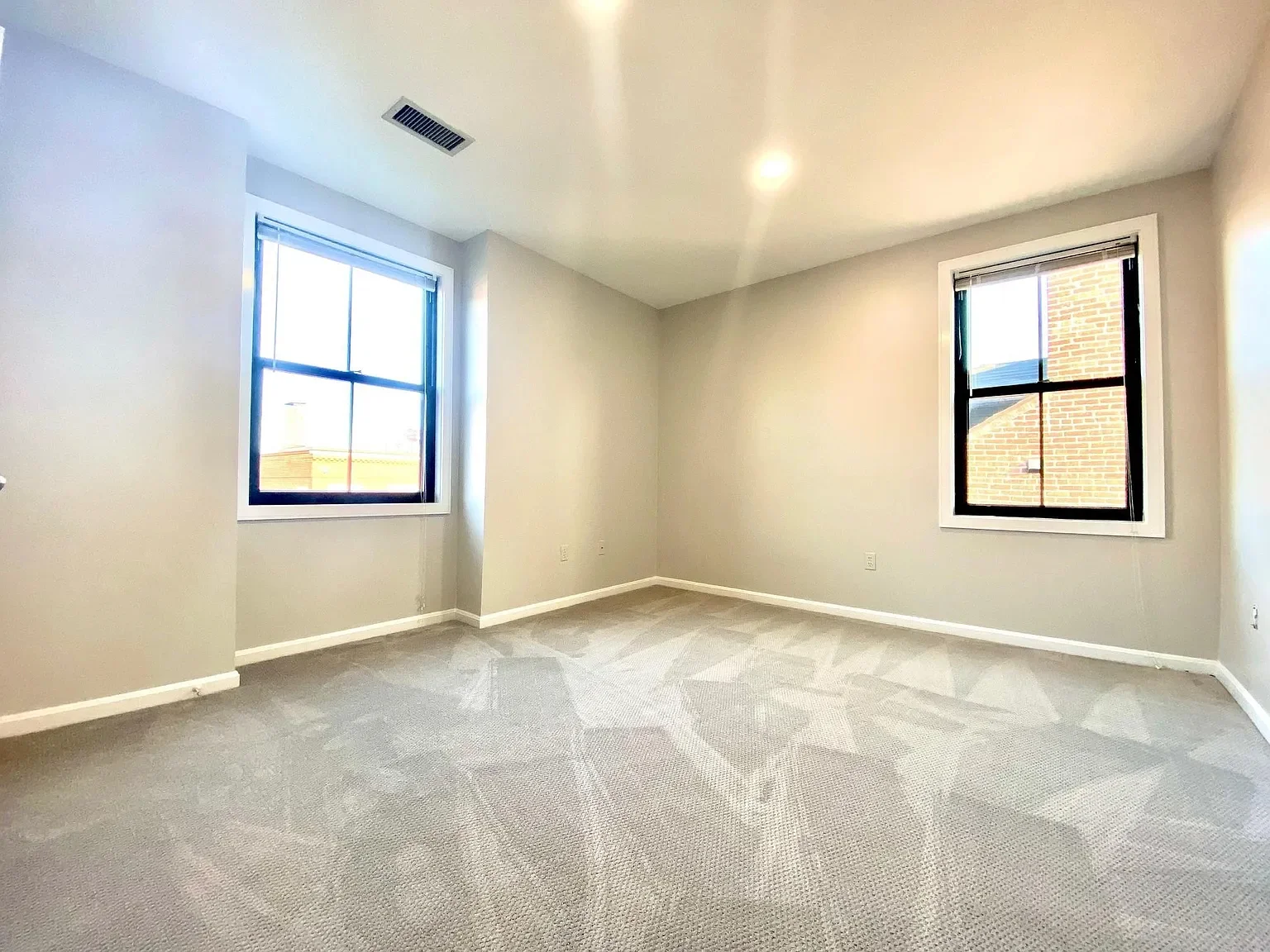 2 bed, 1.5 bath apartment for rent at 151 West Brookline St Unit 5, Shawmut — photo 11 of 13