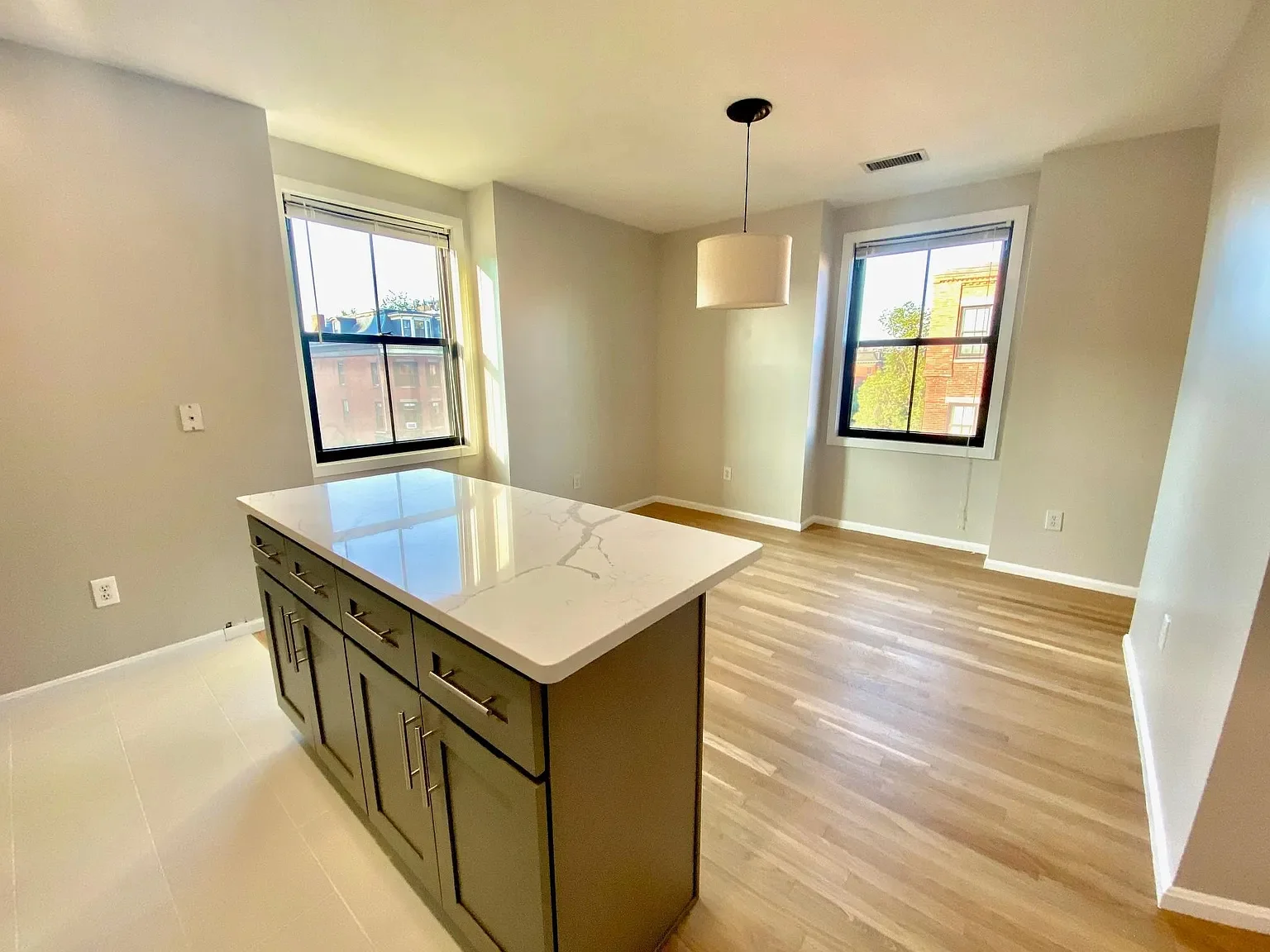 2 bed, 1.5 bath apartment for rent at 151 West Brookline St Unit 5, Shawmut — photo 6 of 13