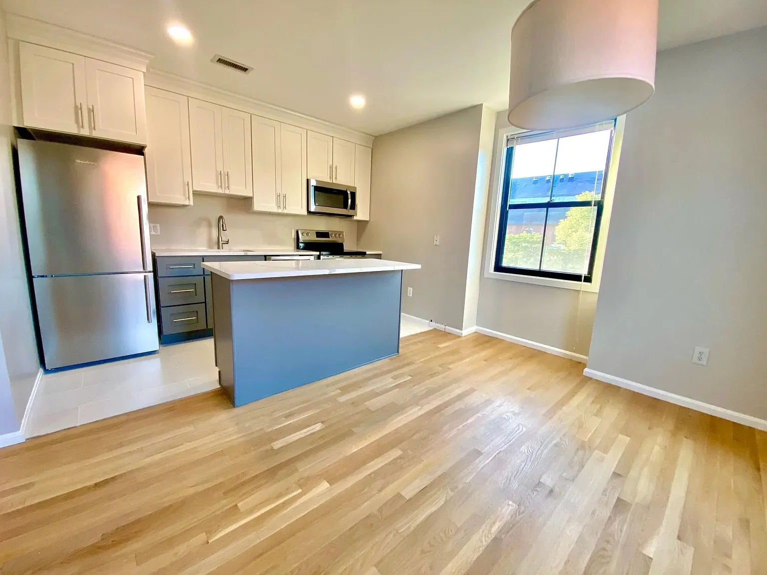 2 bed, 1.5 bath apartment for rent at 151 West Brookline St Unit 5, Shawmut — photo 3 of 13
