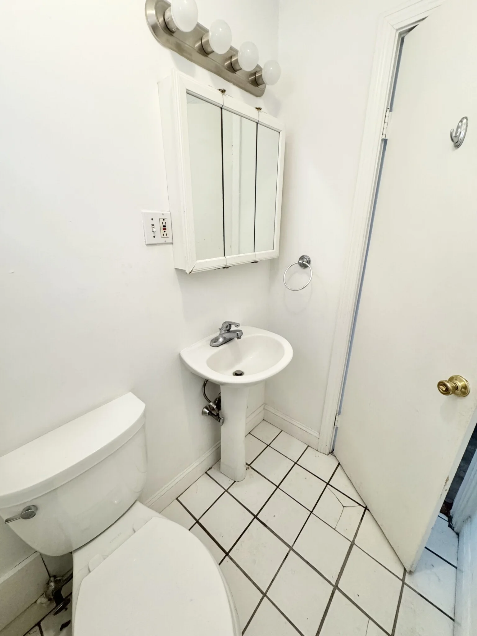 4 bed, 1.5 bath apartment for rent at 1510 Tremont St Unit 3, Mission Hill — photo 10 of 15