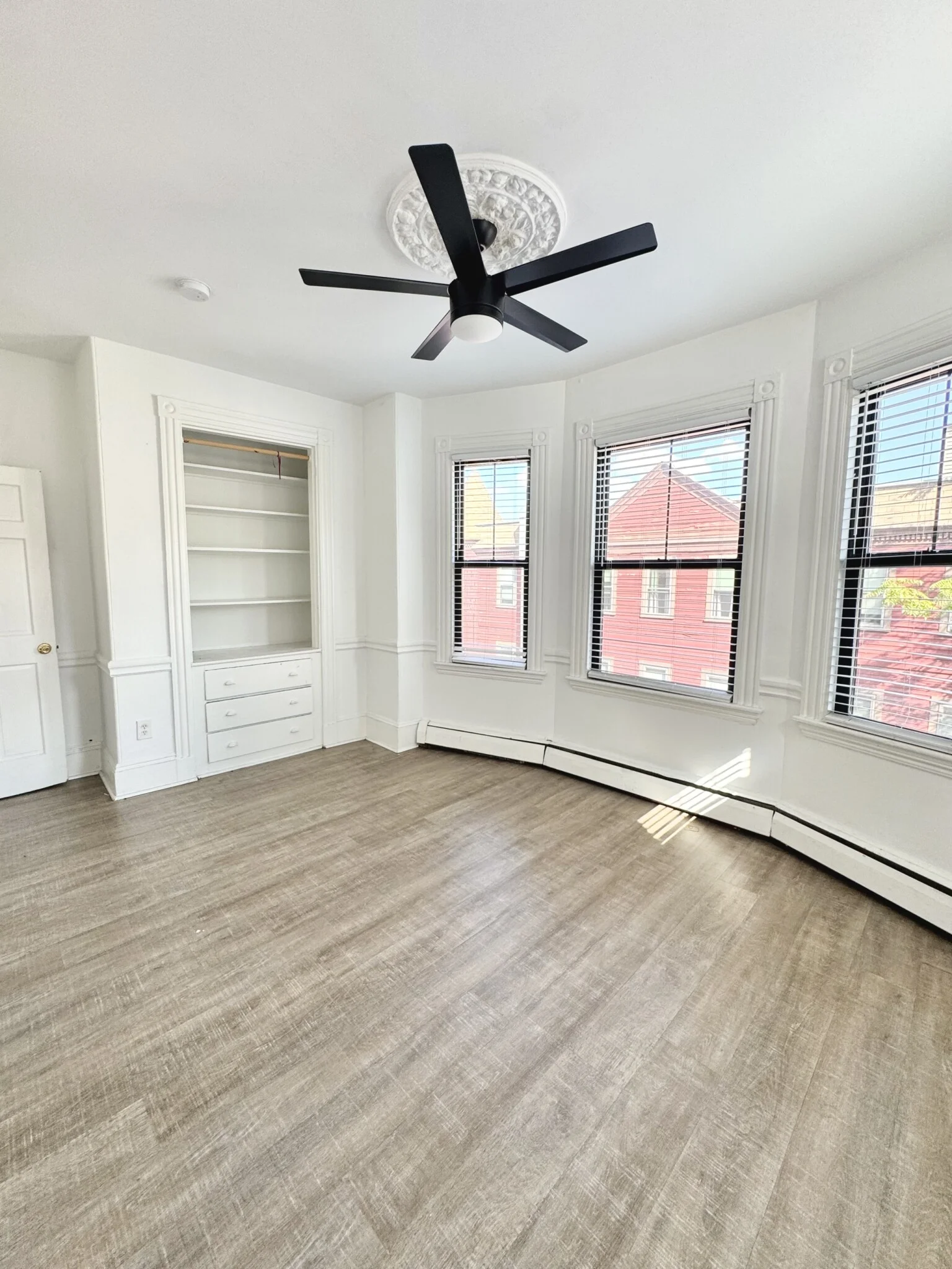 4 bed, 1.5 bath apartment for rent at 1510 Tremont St Unit 3, Mission Hill — photo 5 of 15
