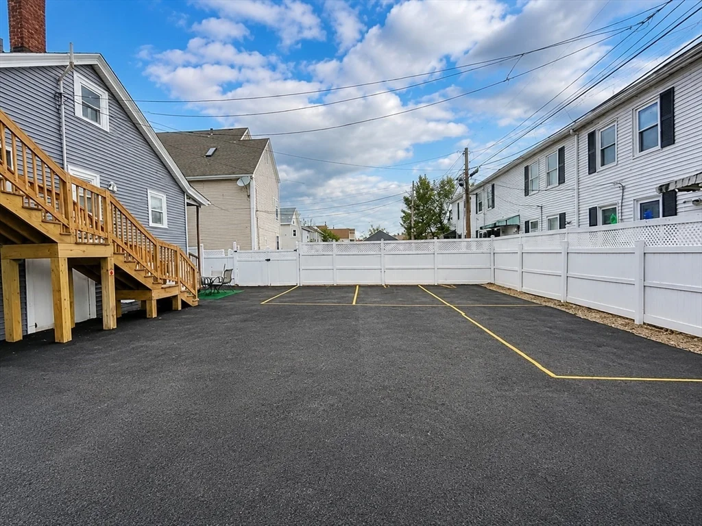 1 bed, 1 bath apartment for rent at 1512 Hyde Park Unit 1, Hyde Park — photo 8 of 10