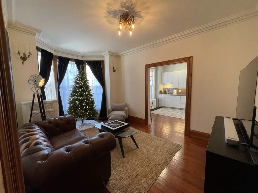 1 bed, 1 bath apartment for rent at 1514 Beacon St Unit 27, Corey Hill — photo 2 of 29