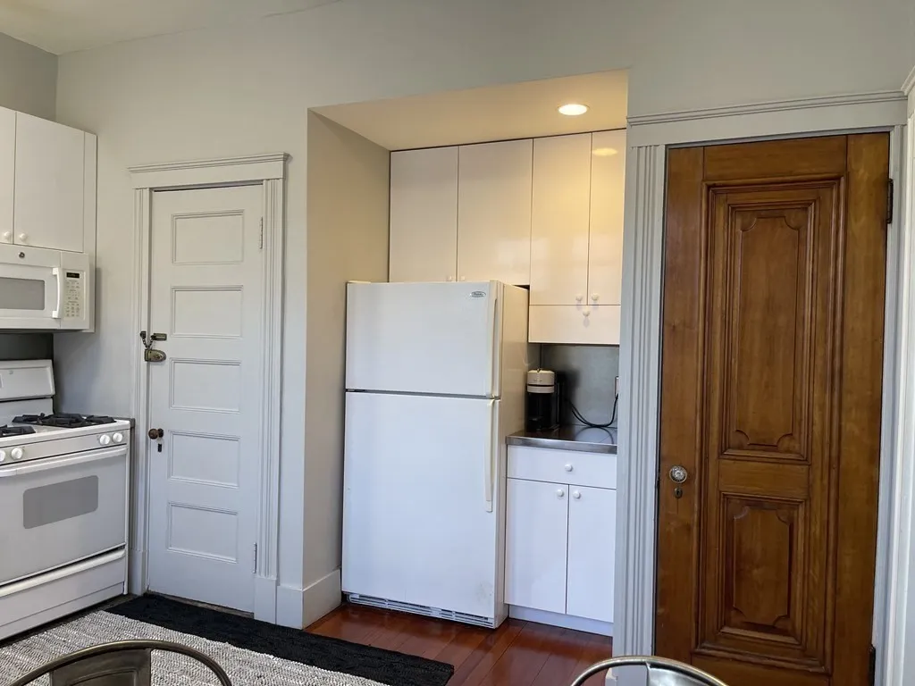 1 bed, 1 bath apartment for rent at 1514 Beacon St Unit 27, Corey Hill — photo 9 of 29