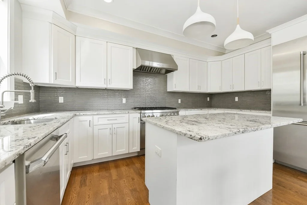 3 bed, 2 bath apartment for rent at 1514 Columbia Rd Unit 2, South Boston — photo 3 of 29