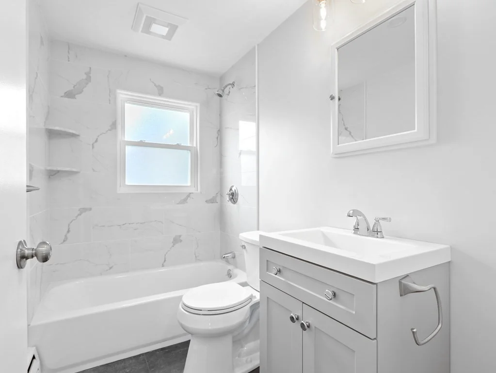 2 bed, 1 bath apartment for rent at 1515 Centre St Unit 2, West Roxbury — photo 7 of 17