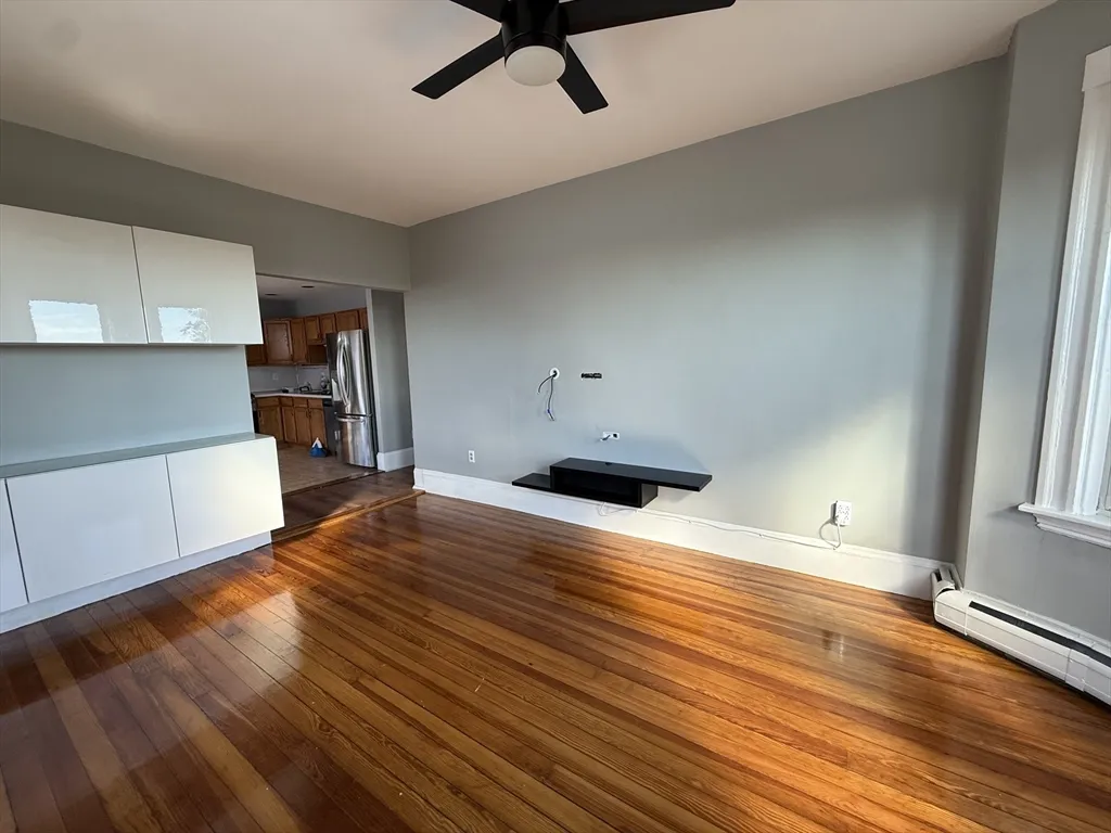 3 bed, 1 bath apartment for rent at 1518 Columbia Rd Unit 3, South Boston — photo 2 of 9