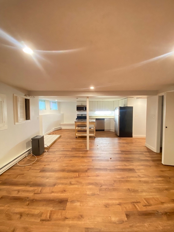 2 bed, 1 bath apartment for rent at 1518 Commonwealth Ave Unit 1, Boston — photo 3 of 9