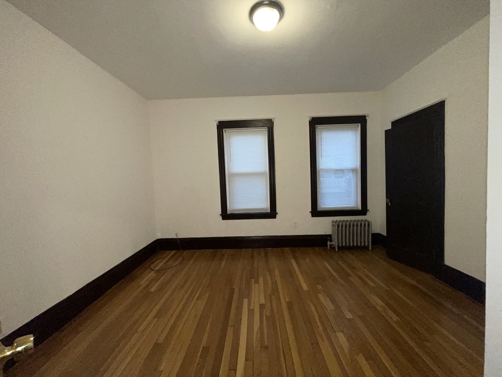 3 bed, 1 bath apartment for rent at 152 Ames Unit 1, Brockton — photo 7 of 10