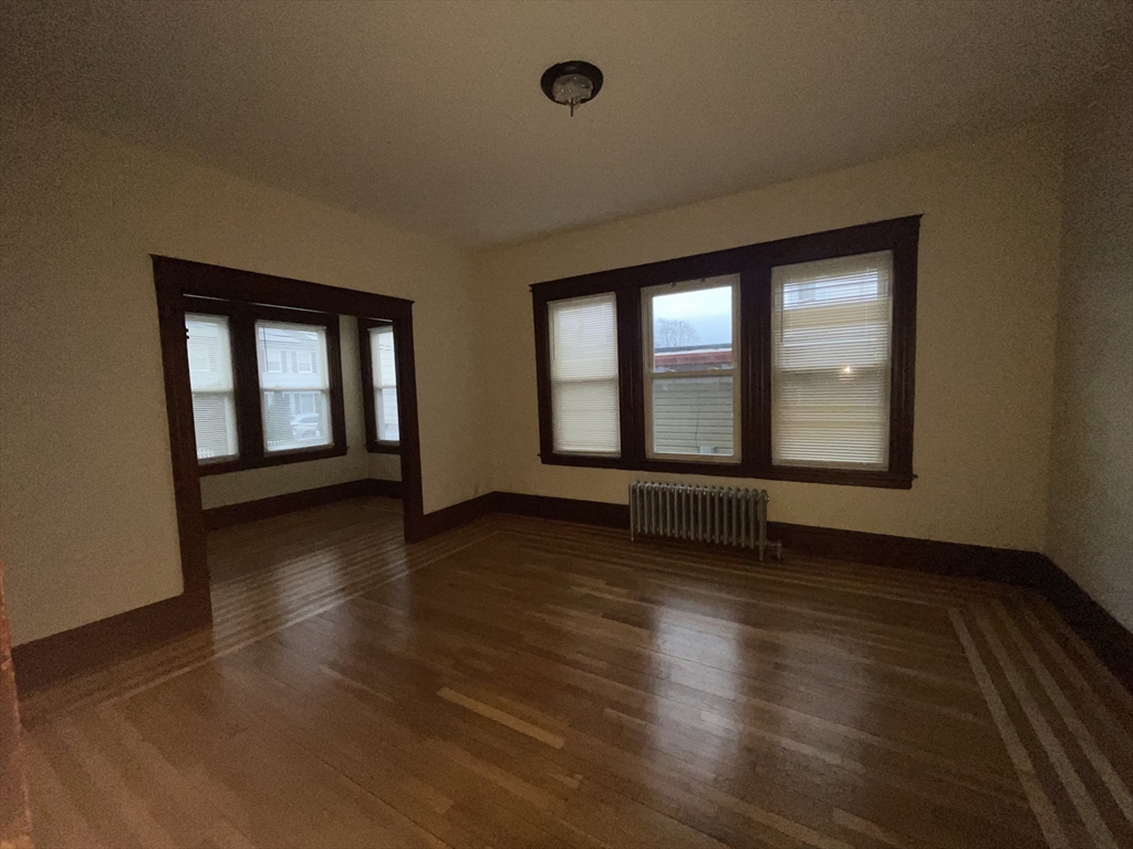 3 bed, 1 bath apartment for rent at 152 Ames Unit 1, Brockton — photo 3 of 10