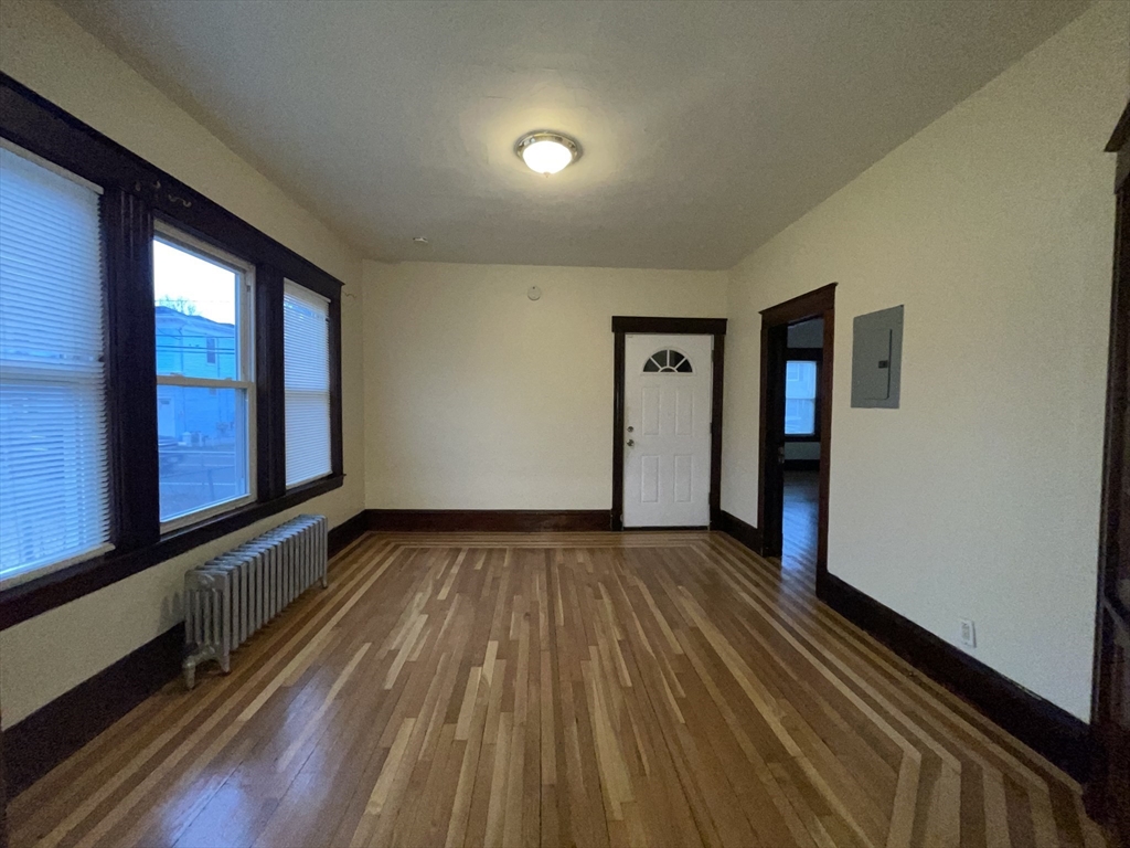 3 bed, 1 bath apartment for rent at 152 Ames Unit 1, Brockton — photo 5 of 10