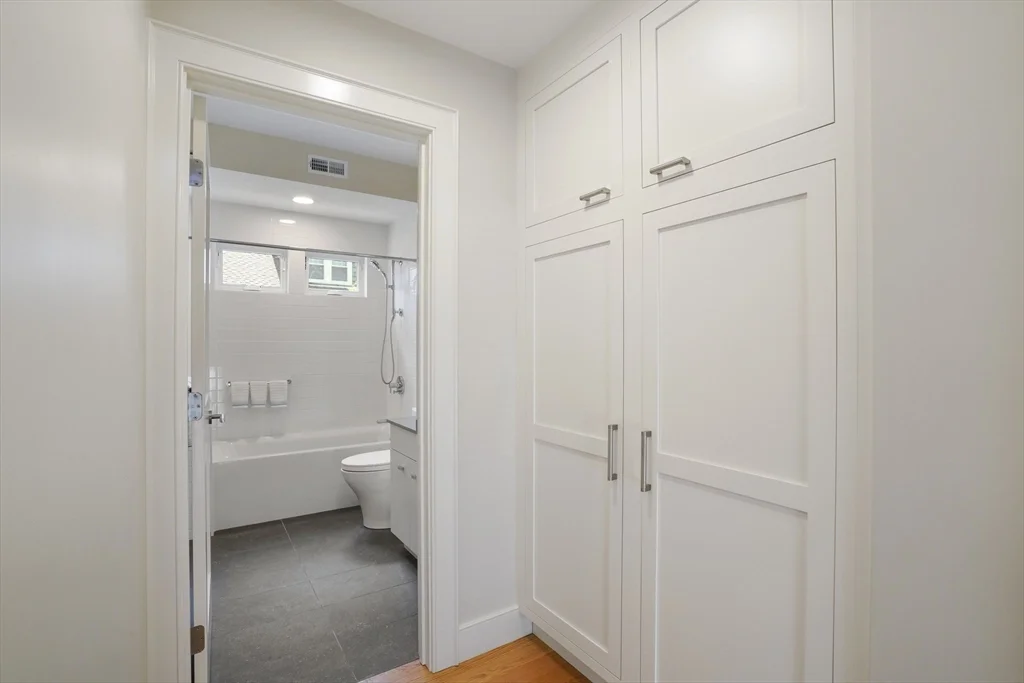 5 bed, 3 bath apartment for rent at 152 Clark Rd Unit SF, Brookline — photo 19 of 26
