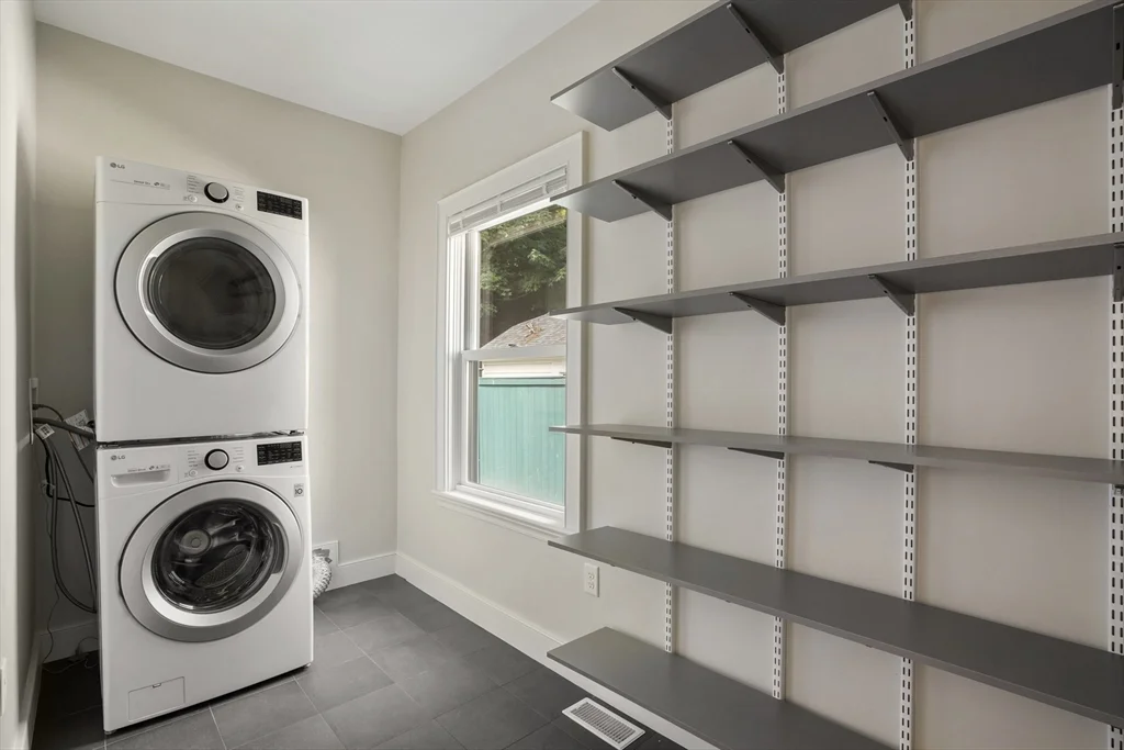 5 bed, 3 bath apartment for rent at 152 Clark Rd Unit SF, Brookline — photo 8 of 26