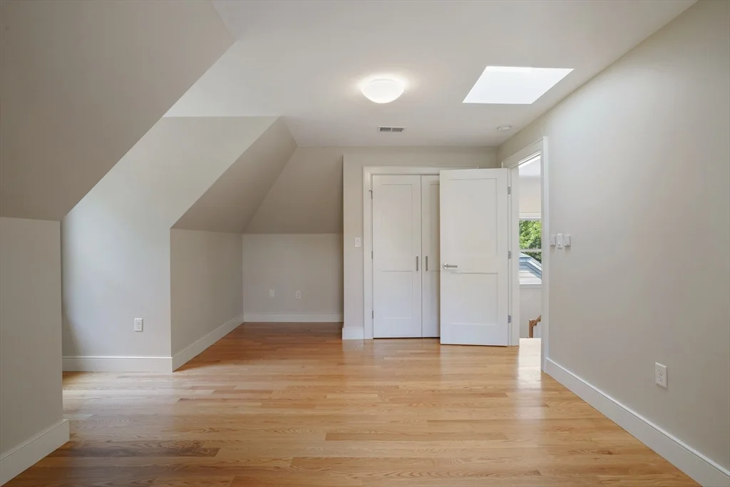 5 bed, 3 bath apartment for rent at 152 Clark Rd Unit SF, Brookline — photo 21 of 26
