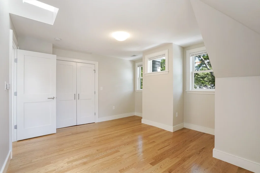 5 bed, 3 bath apartment for rent at 152 Clark Rd Unit SF, Brookline — photo 22 of 26
