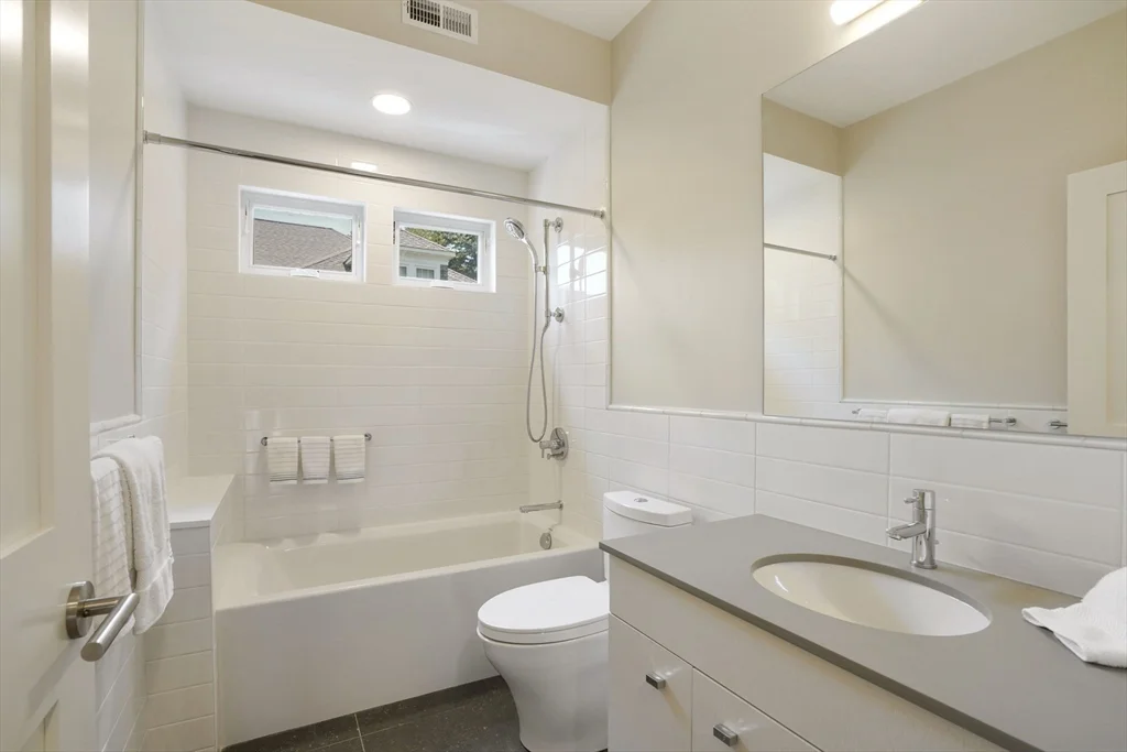 5 bed, 3 bath apartment for rent at 152 Clark Rd Unit SF, Brookline — photo 20 of 26