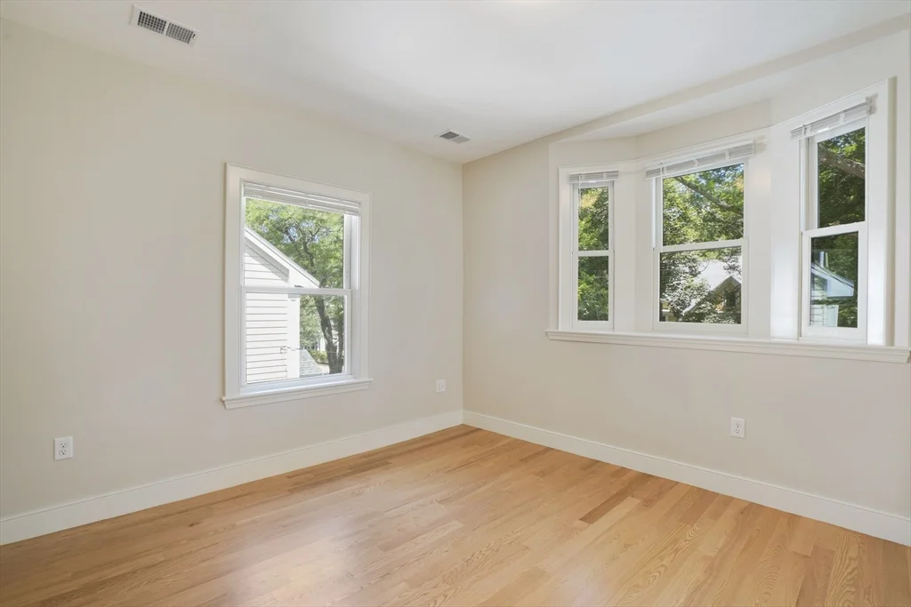5 bed, 3 bath apartment for rent at 152 Clark Rd Unit SF, Brookline — photo 18 of 26